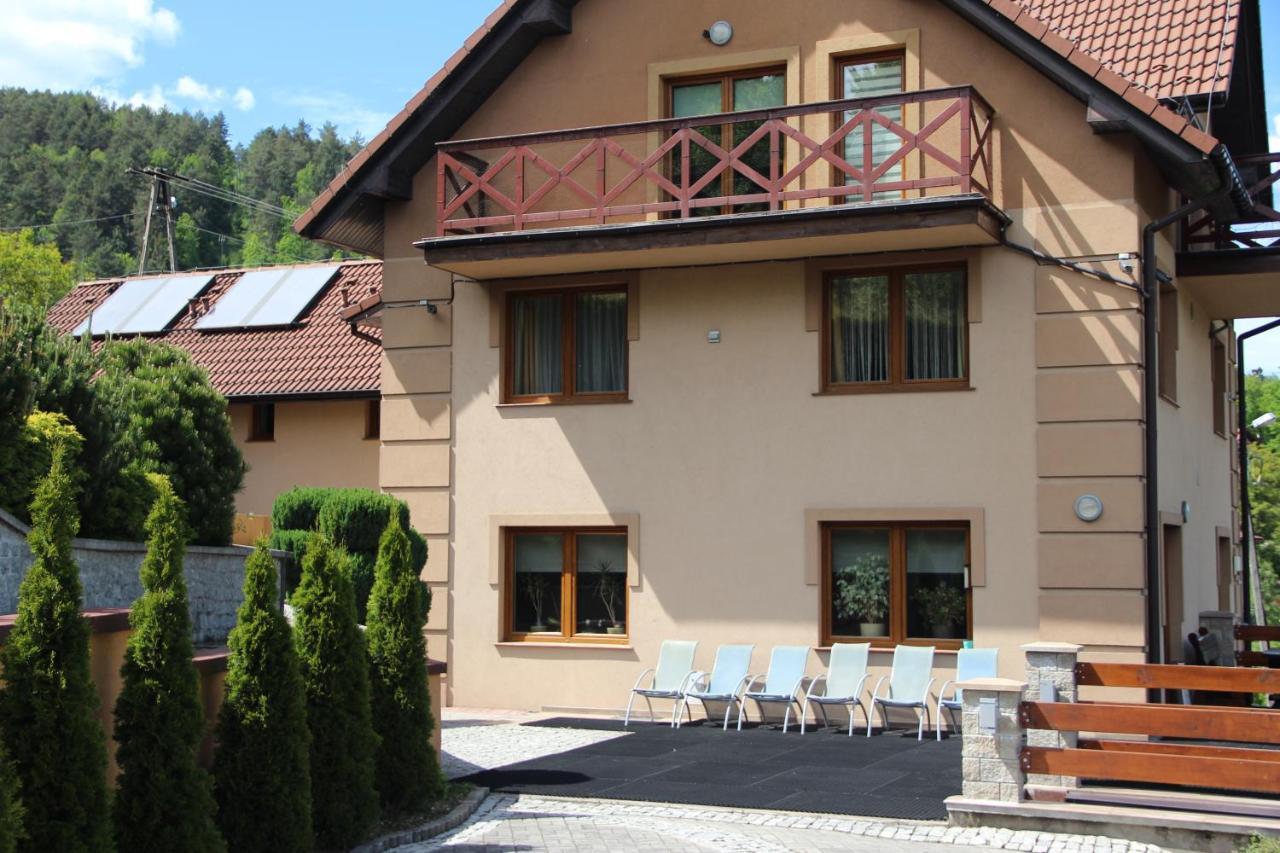 Dom W Gorach "Tresna" Hotel Екстериор снимка