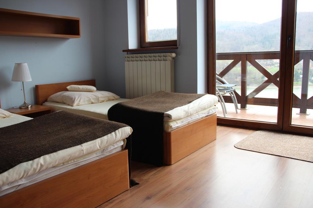 Dom W Gorach "Tresna" Hotel Стая снимка